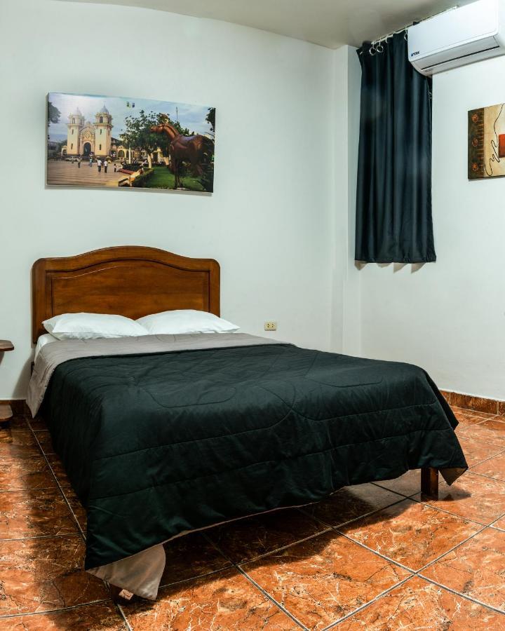 Hospedaje Gran Imperial Tumbes Kültér fotó